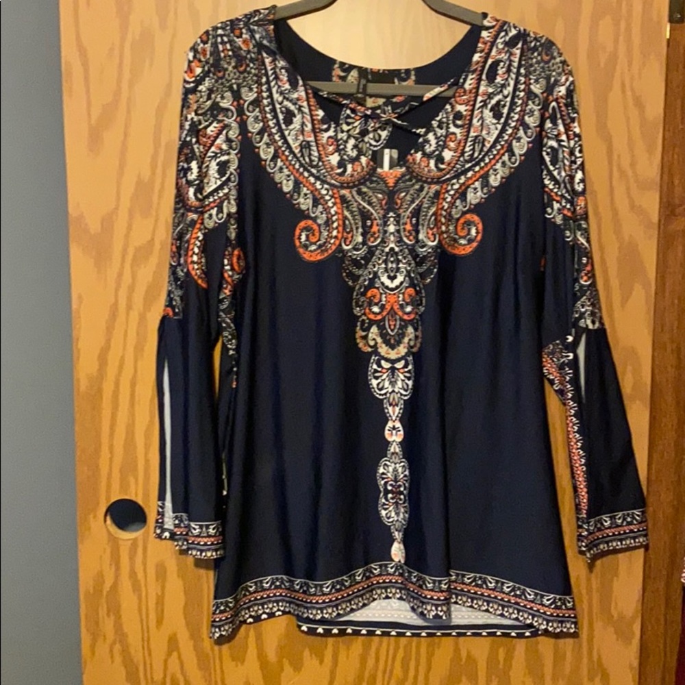 Navy Patterned Blouse With Split Sleeve - image 1